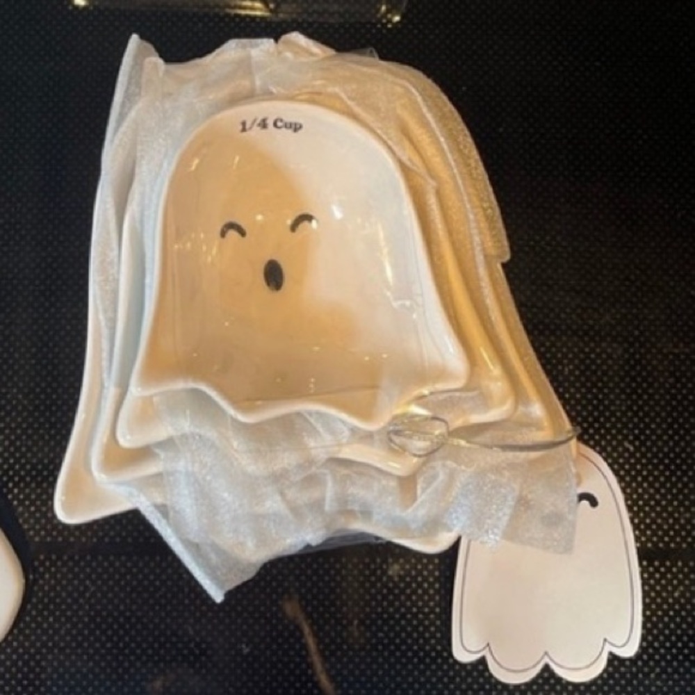 CUTE GHOSTS Measuring Cup Set Ghost Halloween Decor Kitchen Set New